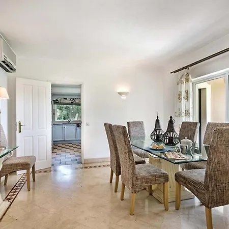Sleeps 10 Pool Air Con T479956 * كينتا دو لاغو