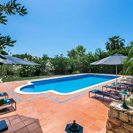 Sleeps 10 Pool Air Con T479956